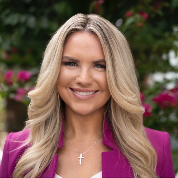 Meet your Posher, Audrey - Picture 11 of 15